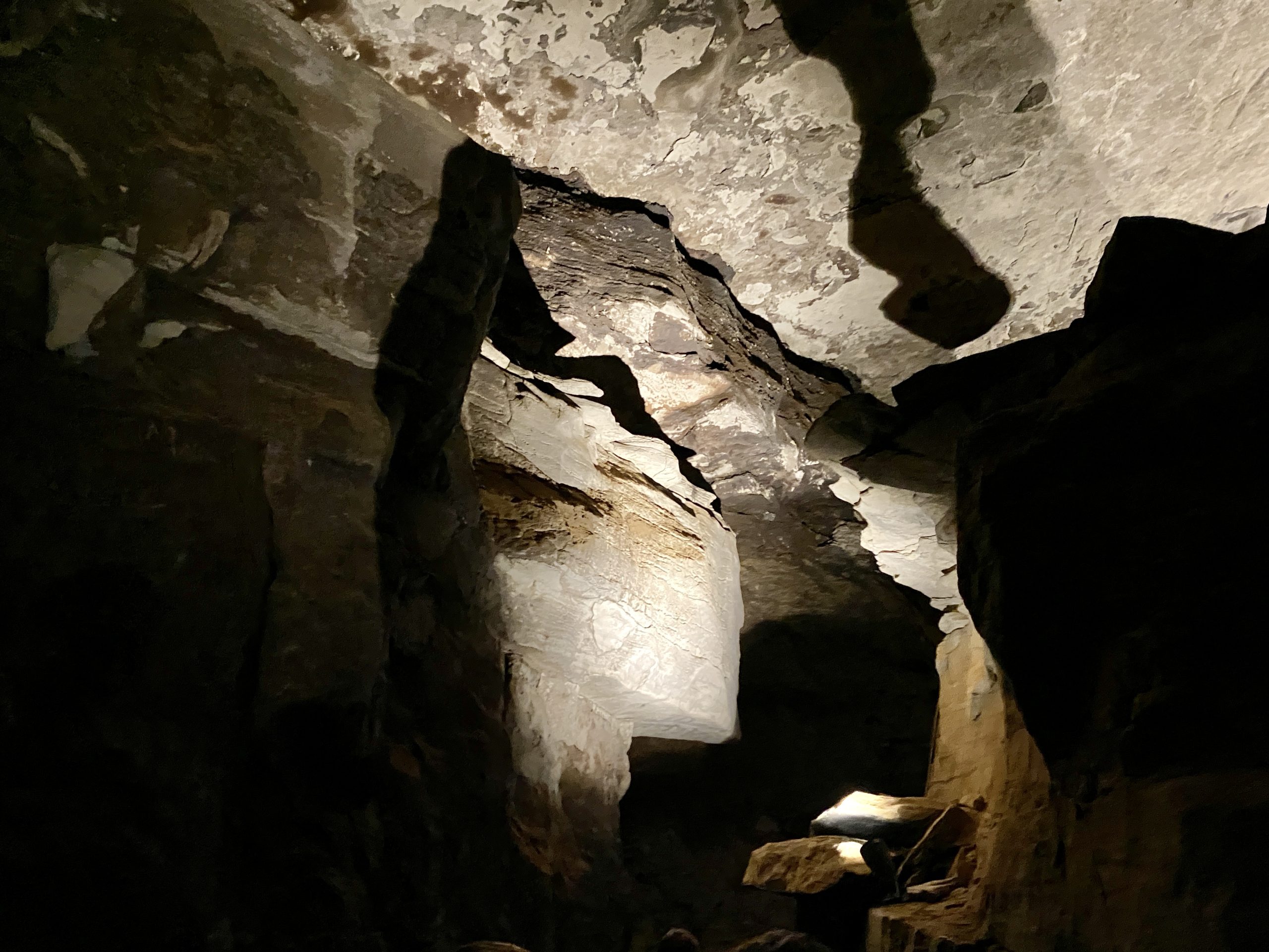 Mammoth Cave Rock Formations