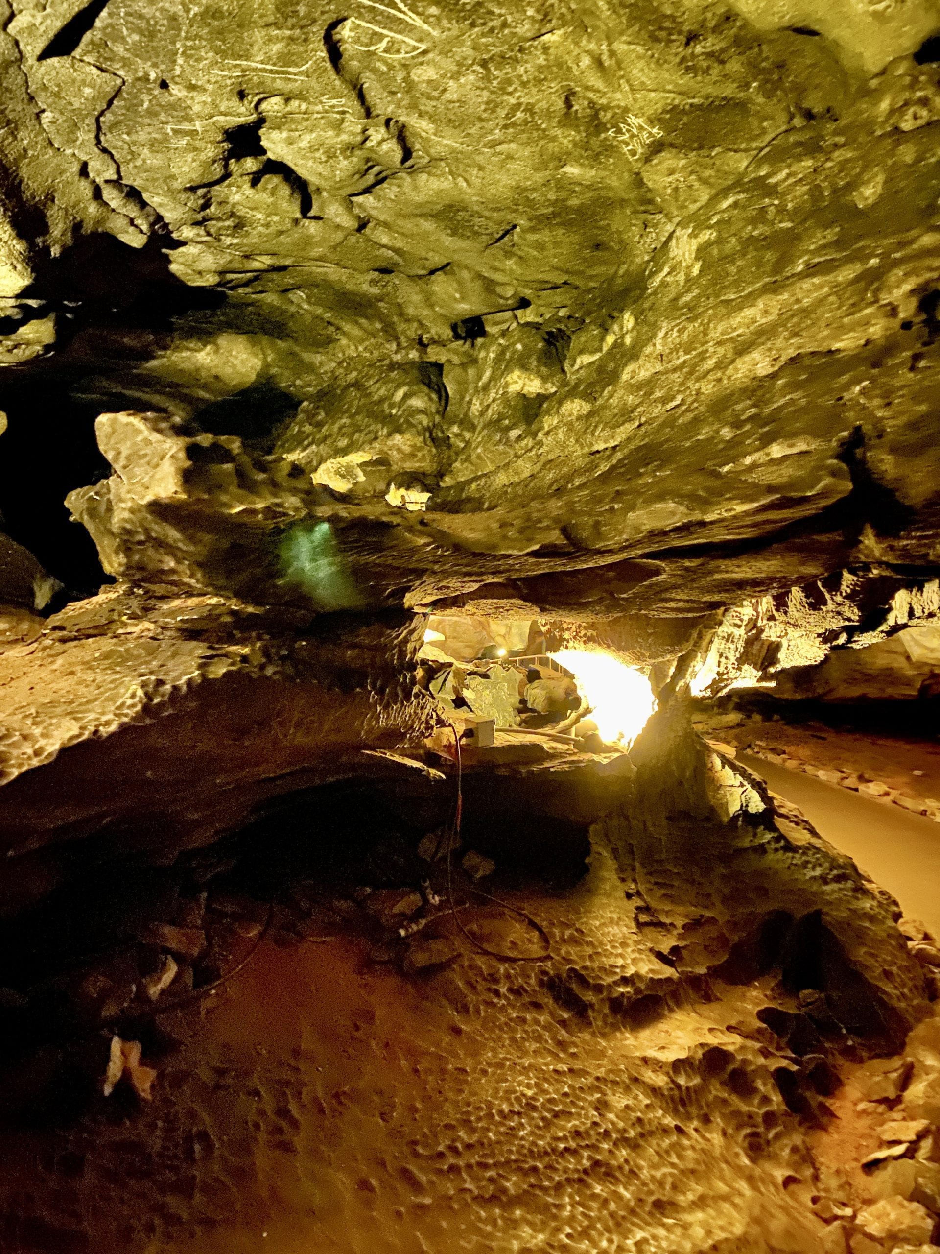 Mammoth Cave vs Ruby Falls