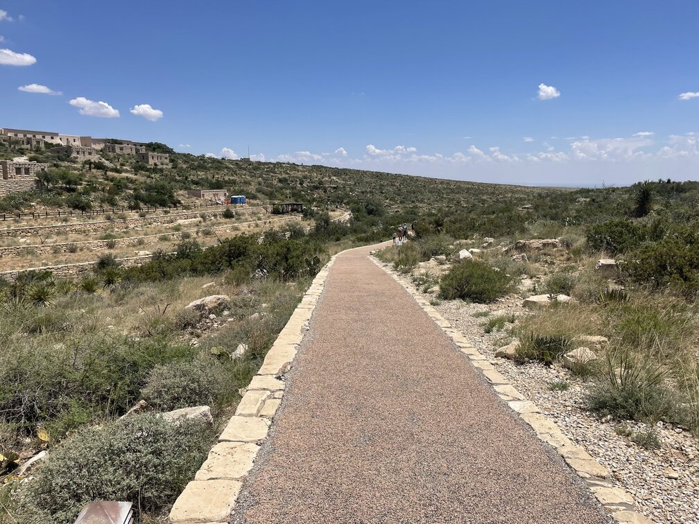 carlsbad caverns tour length