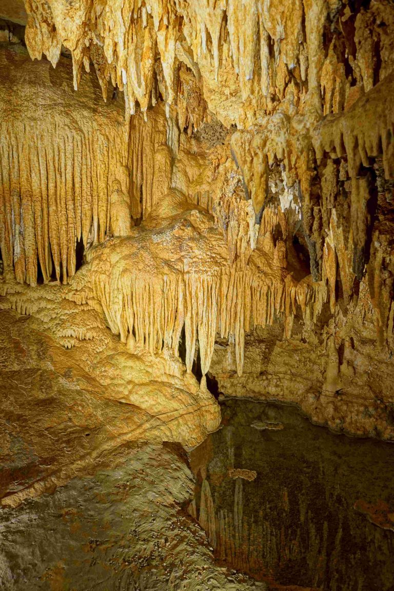 Luray Caverns Historical Events - cave.travel